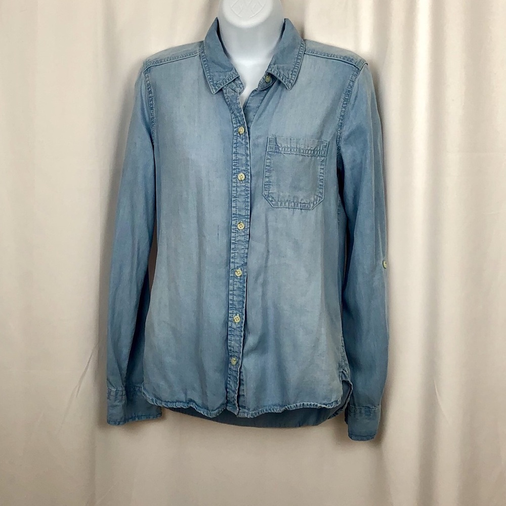 Mossimo Supply Co. chambray shirt S